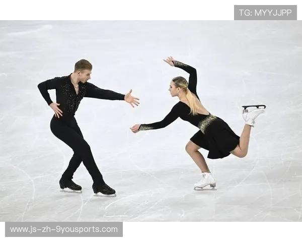 特色水上花样滑冰,冰上舞蹈的梦幻盛宴,水上花样比赛 特色水上花样滑冰,冰上舞蹈的梦幻盛宴,水上花样比赛